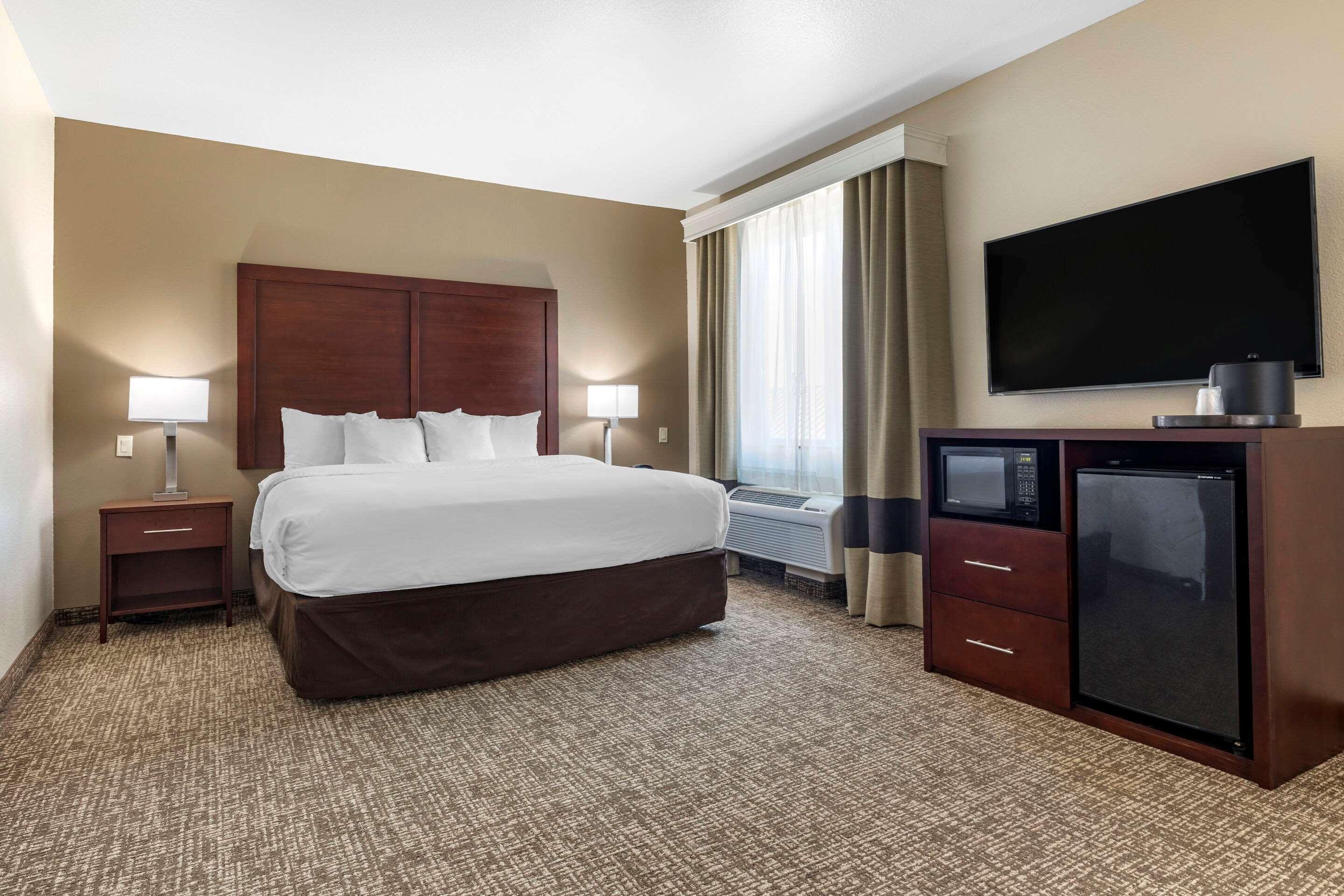 Comfort - Dallas North Hotel 2*