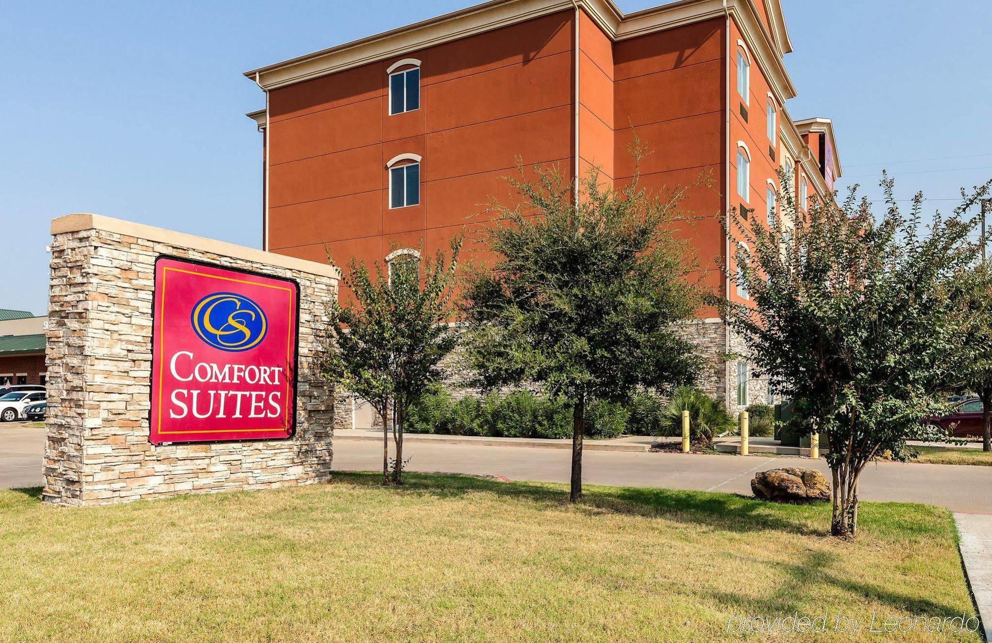 Comfort - Dallas North Hotel