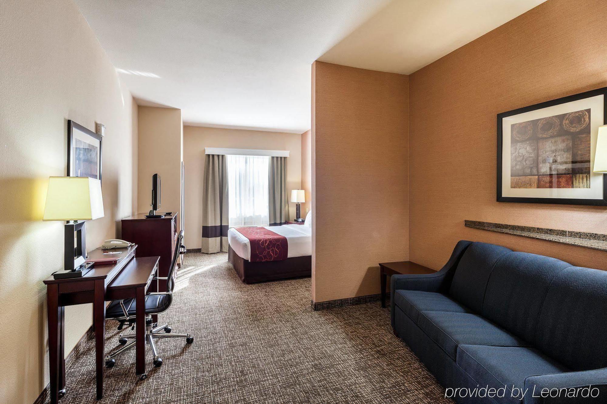 Comfort - Dallas North Hotel