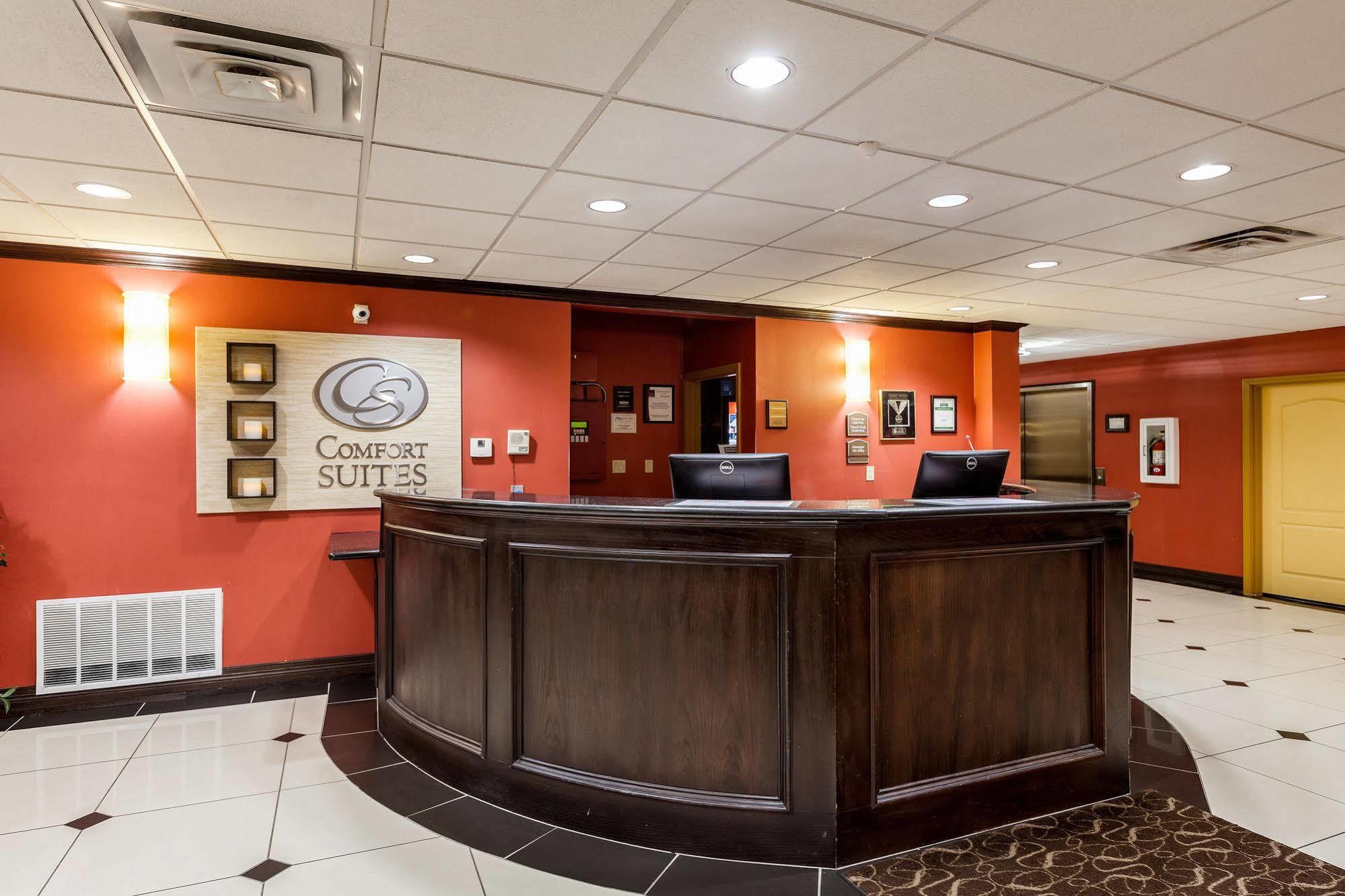 Comfort - Dallas North Hotel
